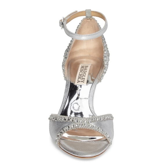 Stunning Badgley Mischka Silver D'Orsay Sandals - Picture 4 of 7